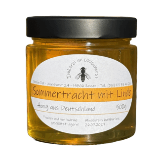 Sommertracht mit Linde